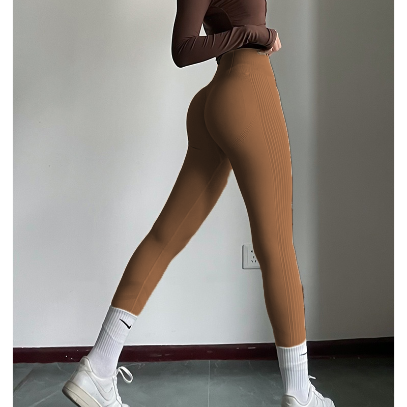 スパッツ 立体美尻シームレススパッツ