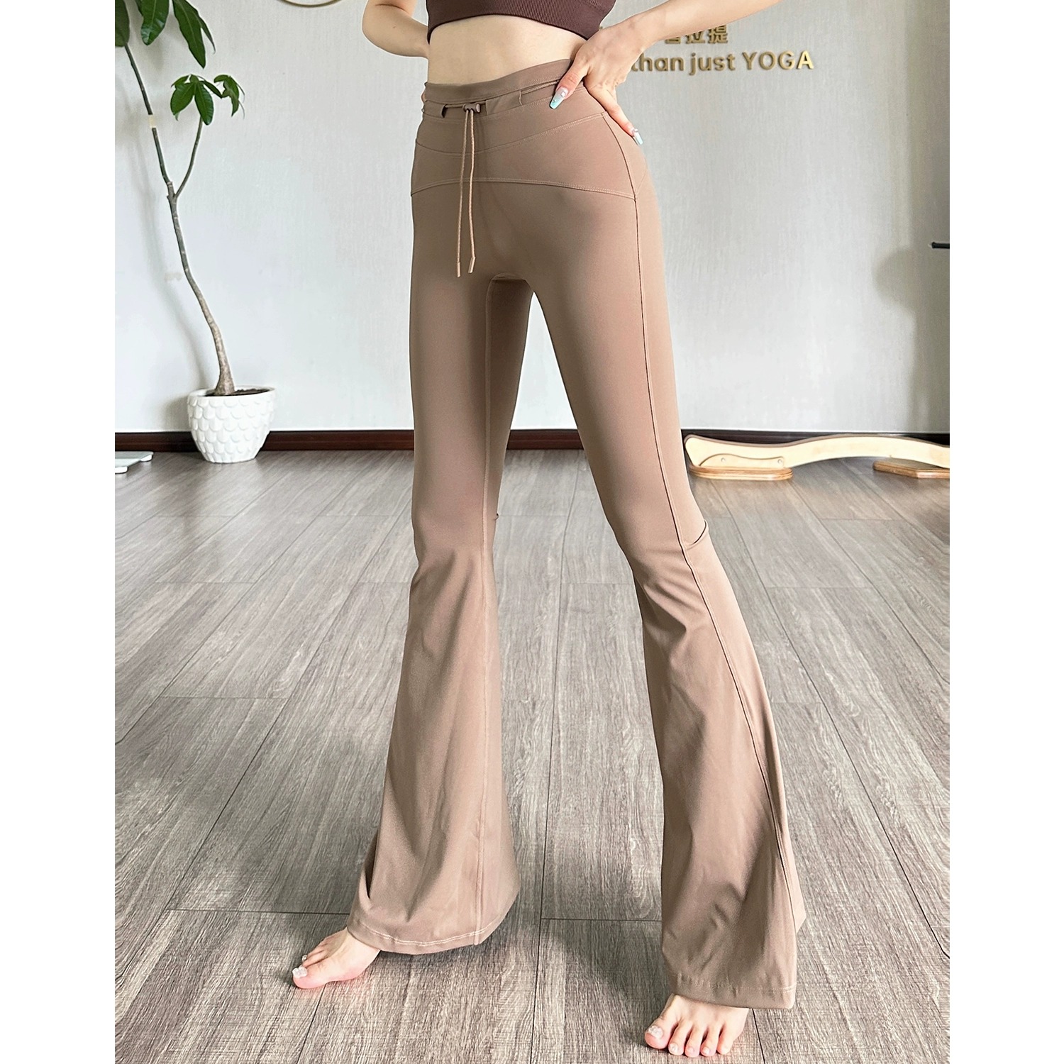 スパッツ ヨガ 美姿勢フレアパンツ ストレッチ美脚
