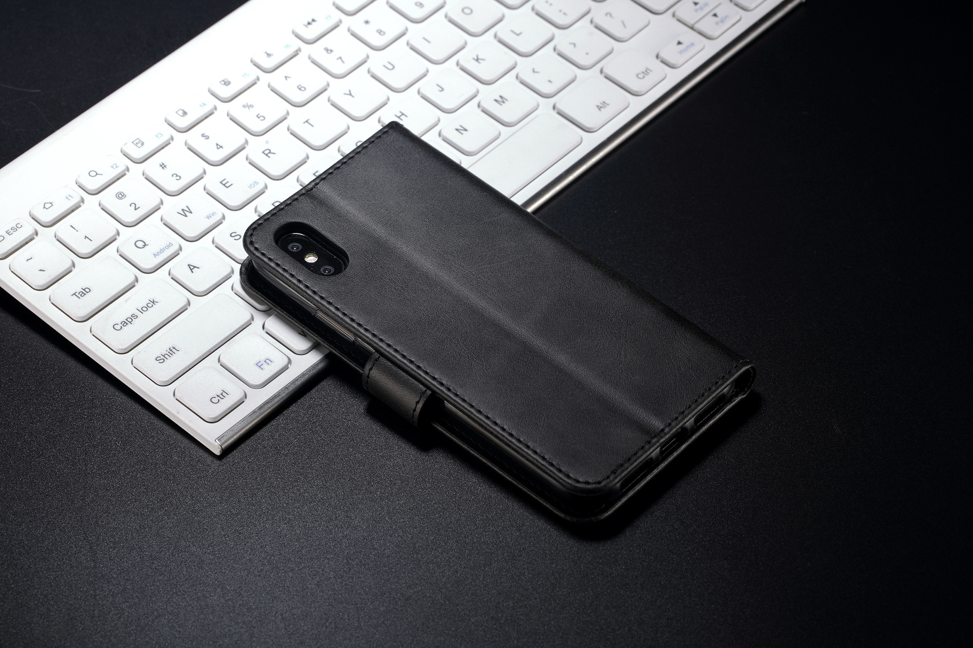 手帳型スマホケース 高級感あふれる本革調手帳型ケース