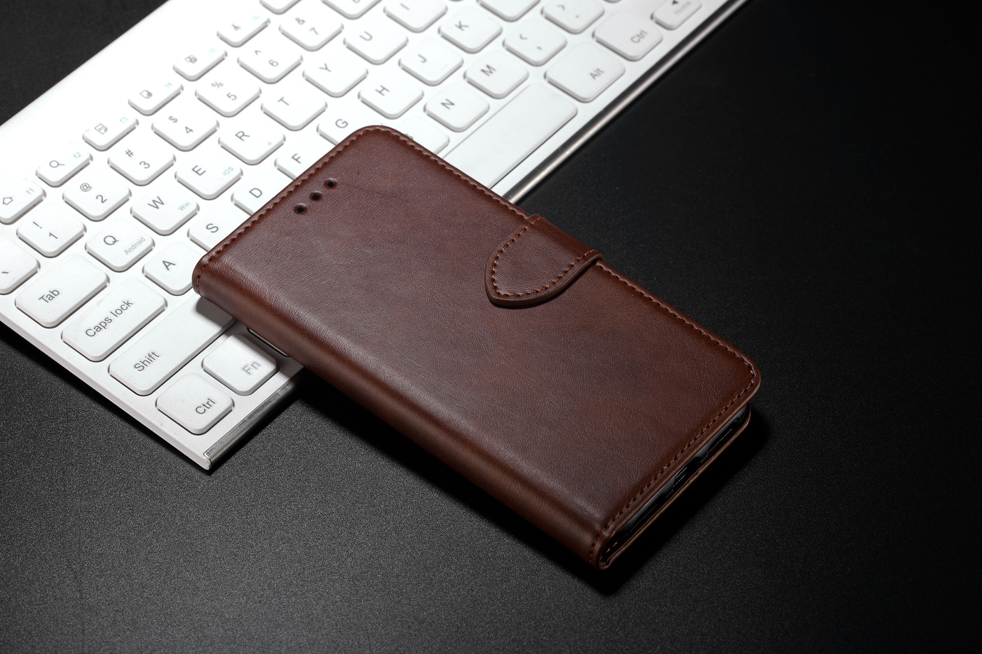 手帳型スマホケース 高級感あふれる本革調手帳型ケース