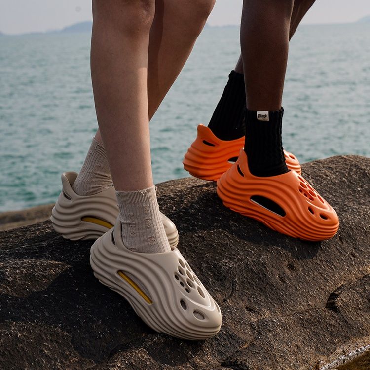 波紋フロー 未来型スポーツサンダル