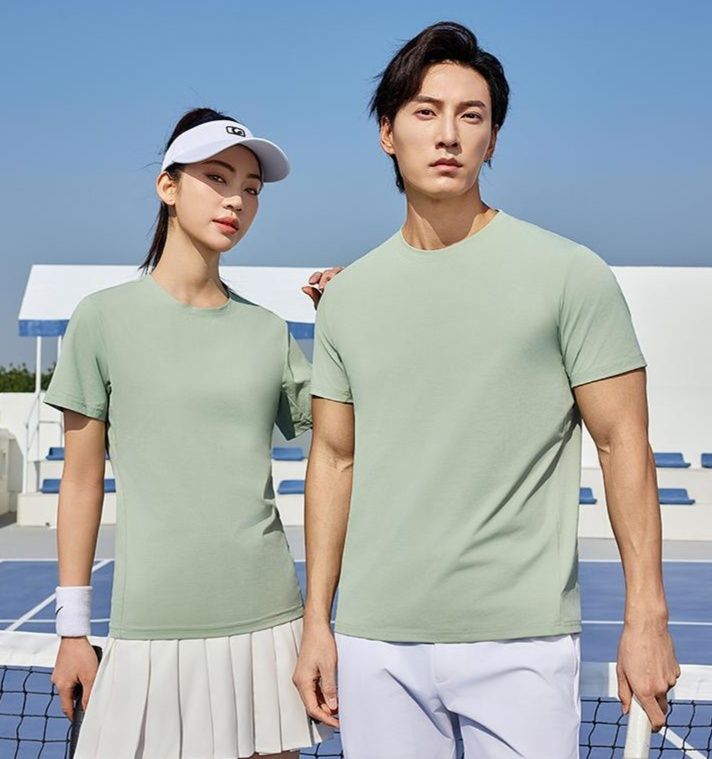 速乾性抜群シンプルデザイン半袖スポーツTシャツ バドミントン