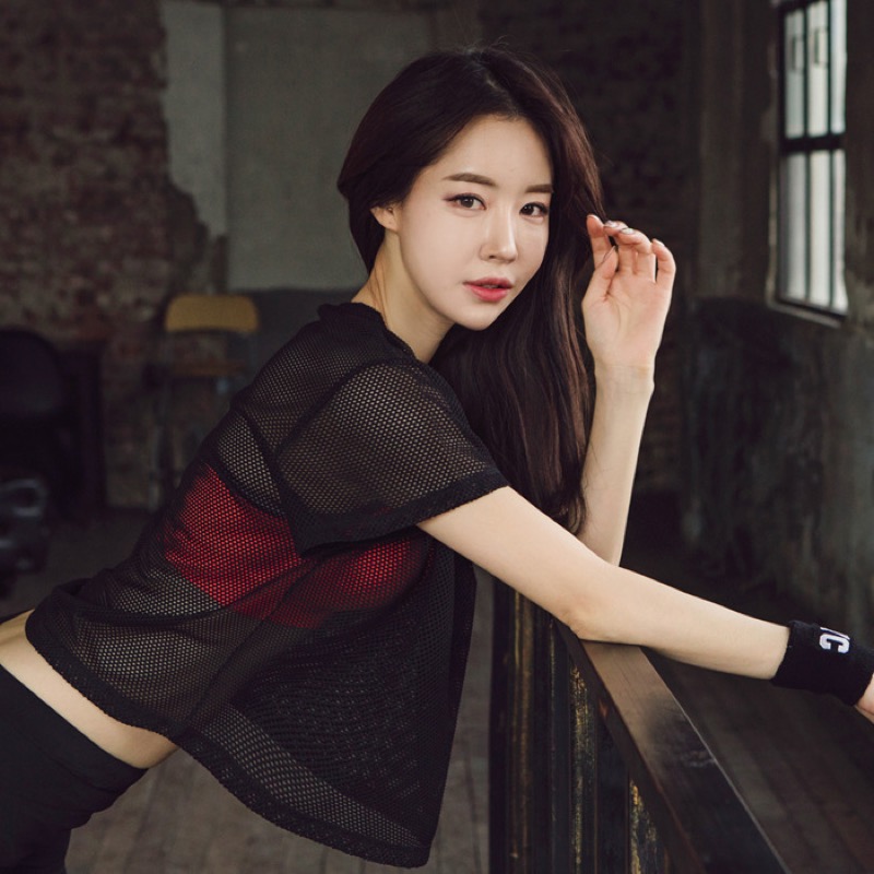 スポーツTシャツ レディース網目透け感スポーツ半袖メッシュトップス