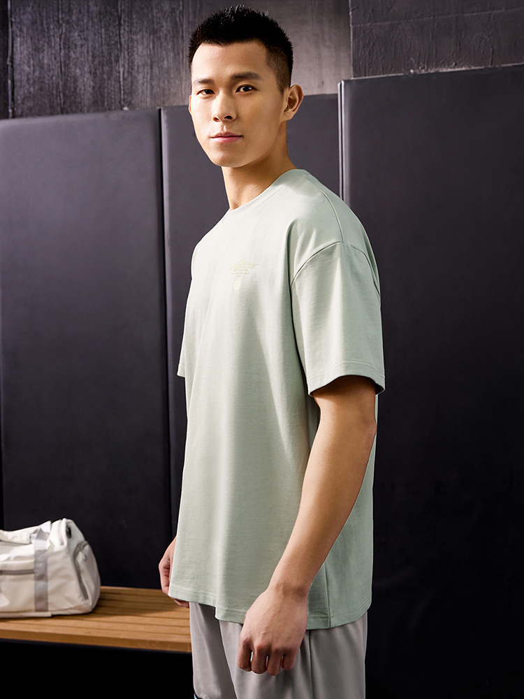スポーツTシャツ シンプル魅せるコート上級者