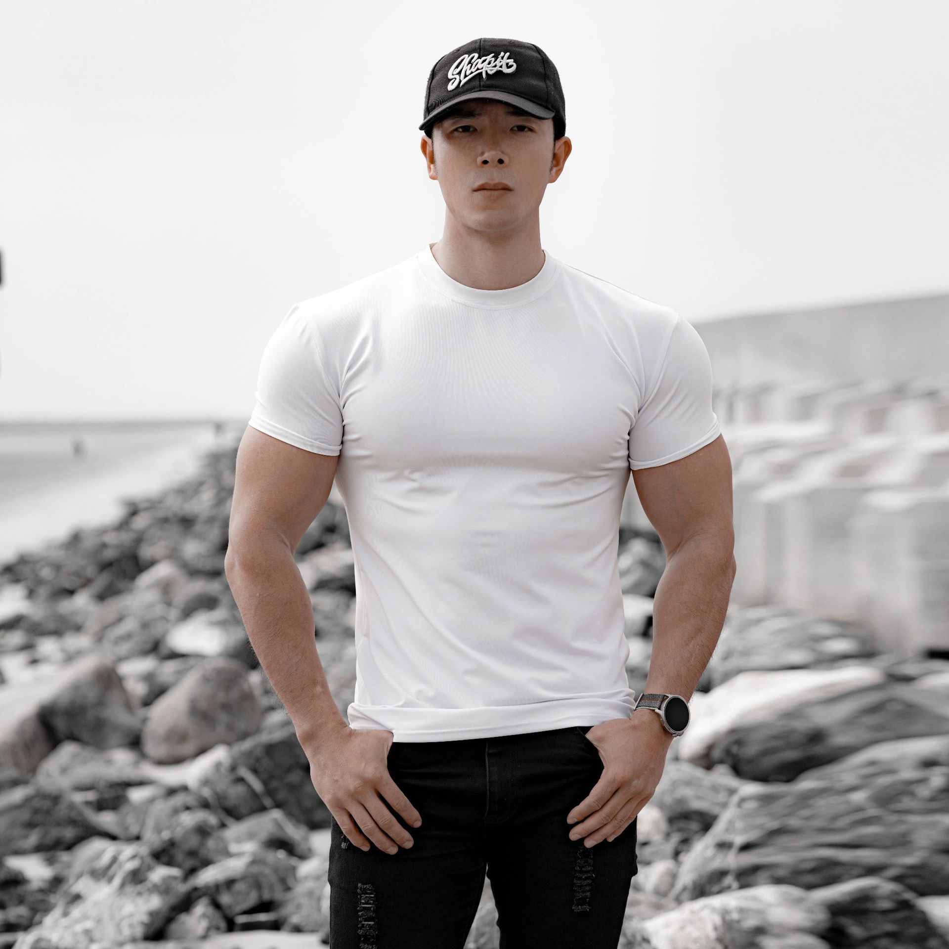 スポーツTシャツ シンプル筋肉魅せランナー