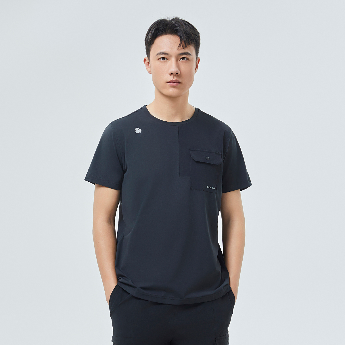 スポーツTシャツ 登山 機能的ポケット付き山岳探検Tシャツ
