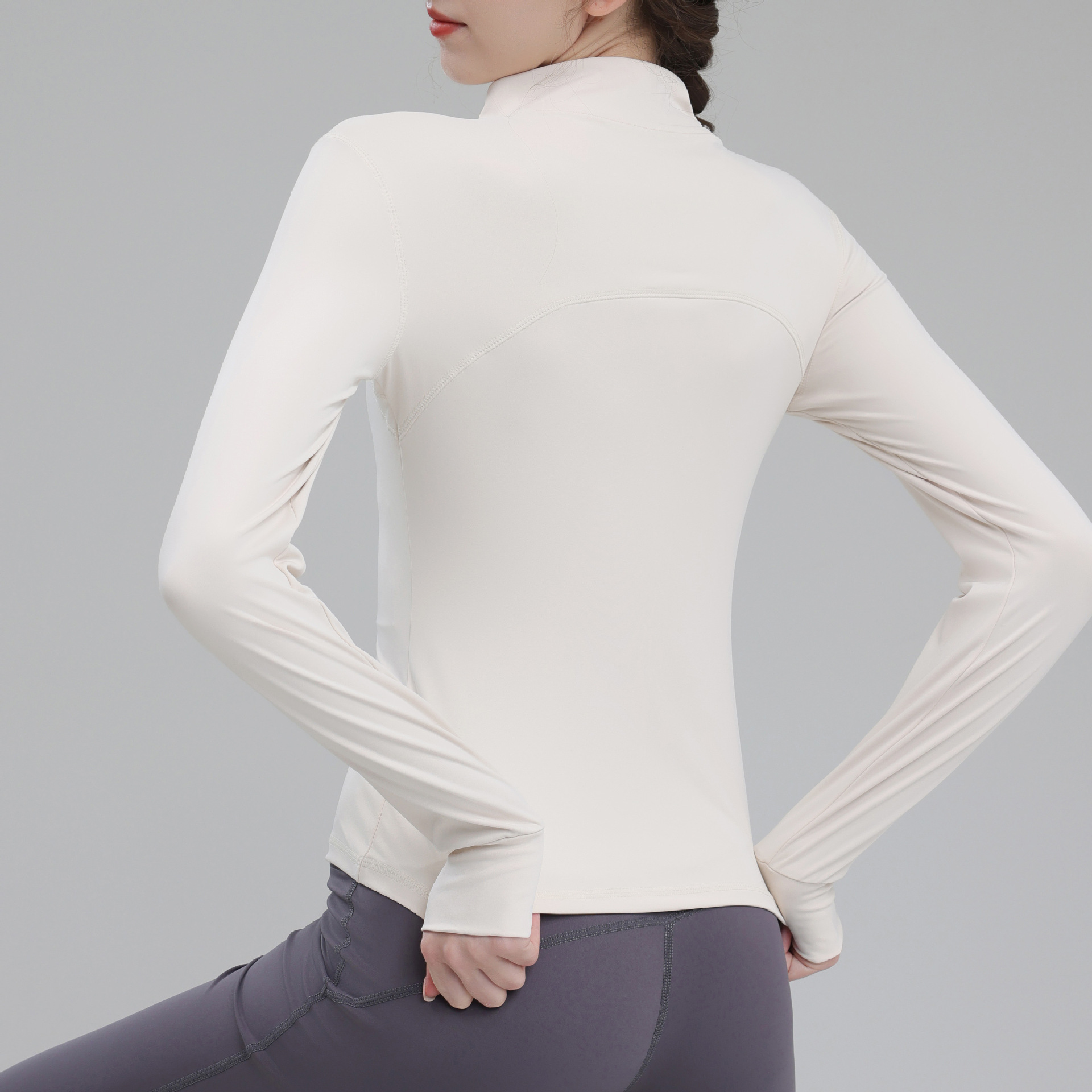 スポーツTシャツ 立体縫製ジップアップ長袖ランニングジャケット