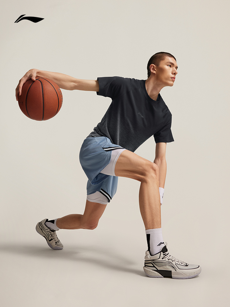 スポーツTシャツ 動きやすさ極める バスケ練習着
