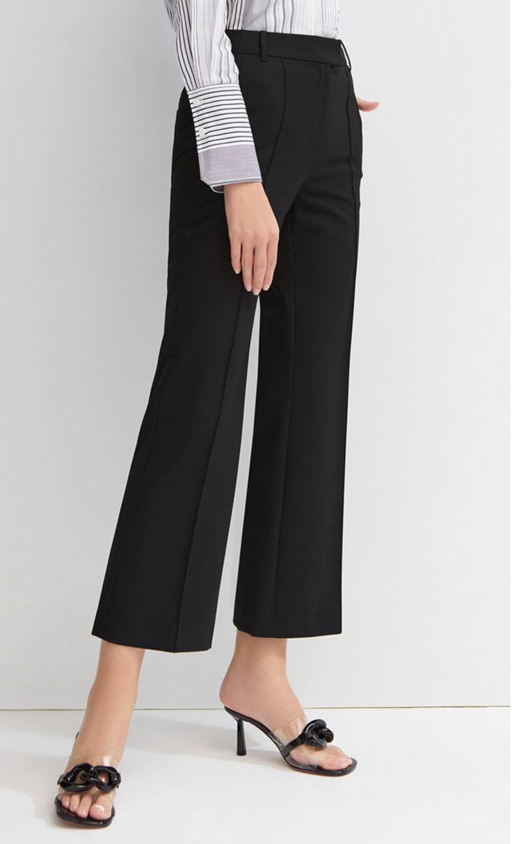 ストレートパンツ フレアシルエットクロップドスラックス