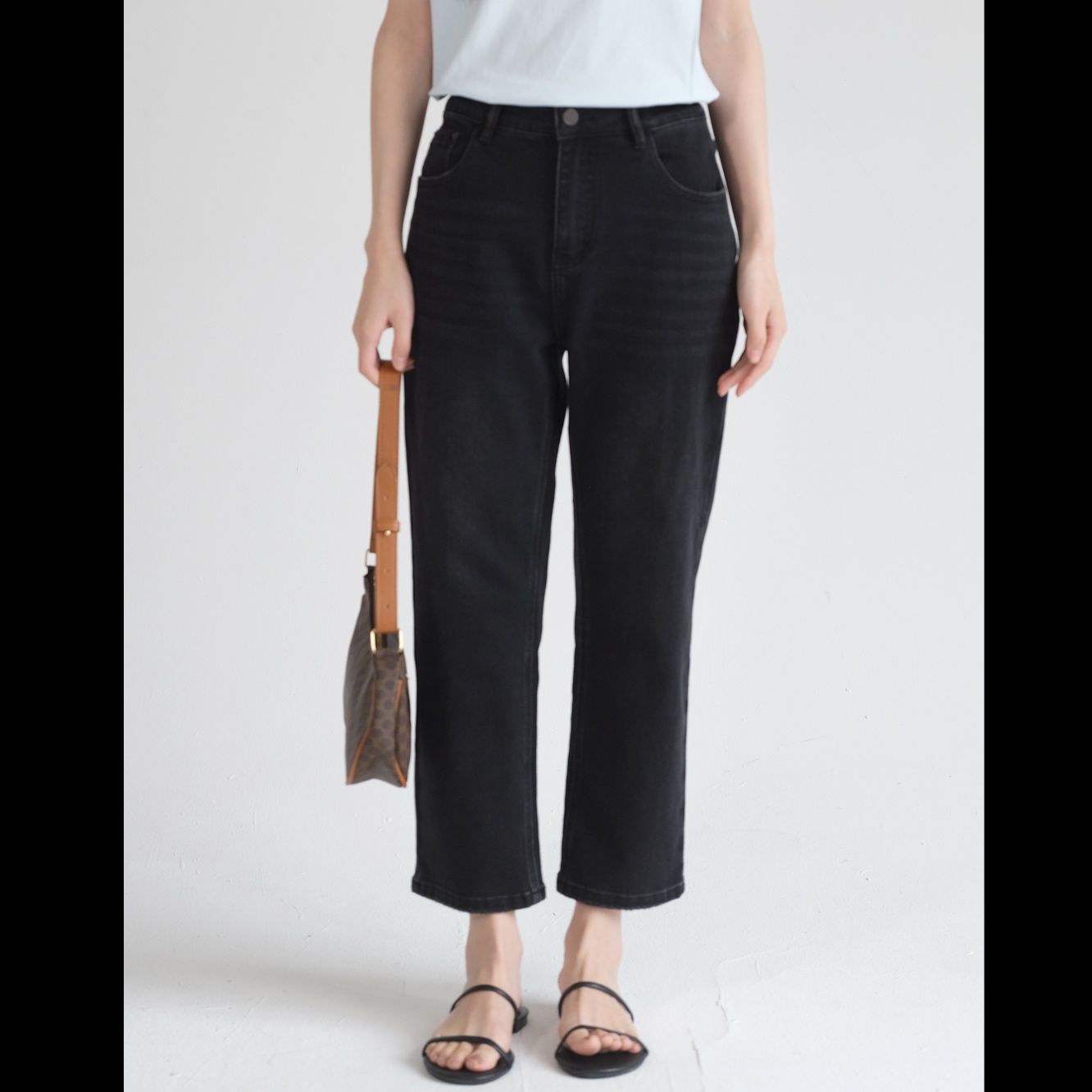 ストレートパンツ すっきりシルエット ベーシックデニム