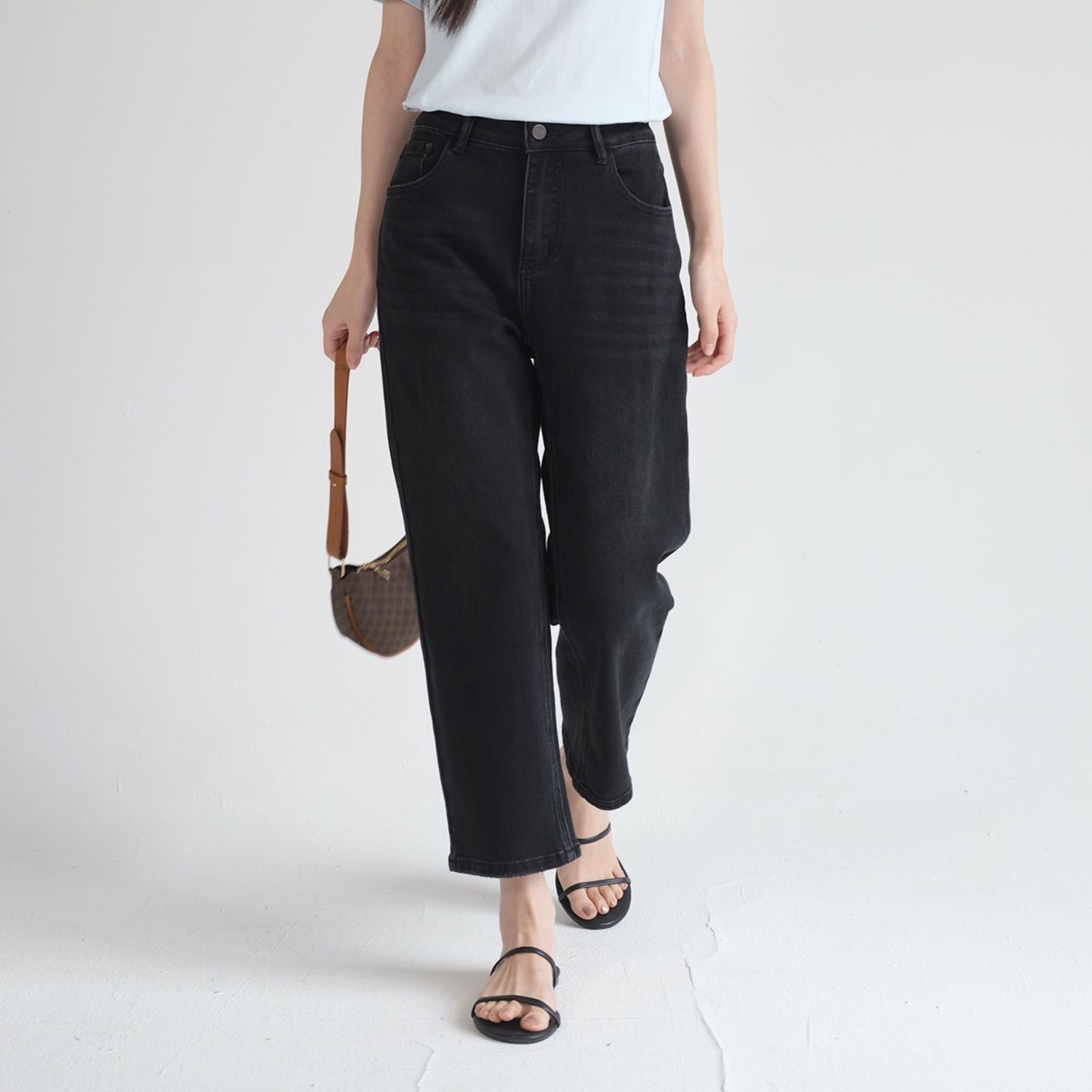 ストレートパンツ すっきりシルエット ベーシックデニム