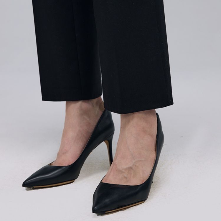 ストレートパンツ 洗練ストレートスラックス