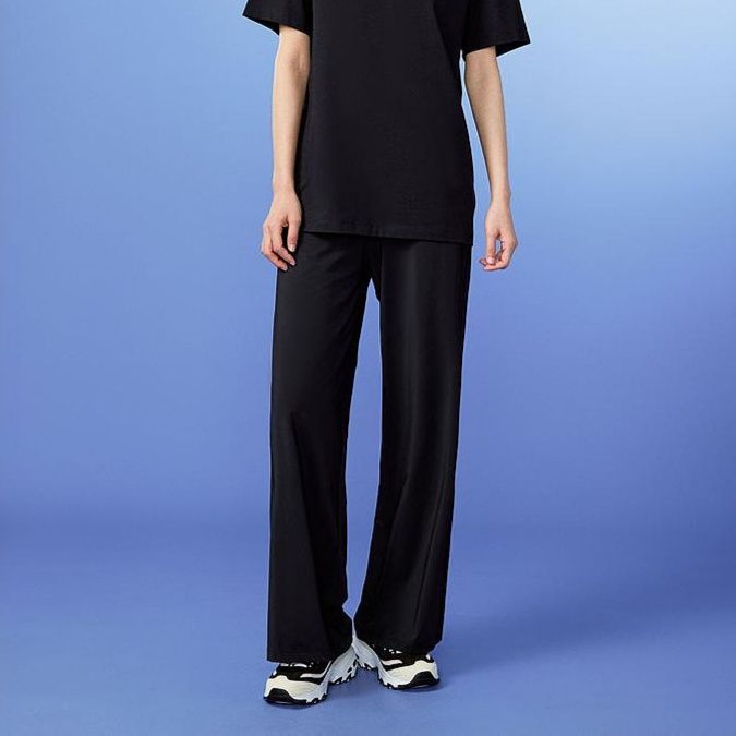ストレートパンツ なめらか風合いワイドシルエットパンツ
