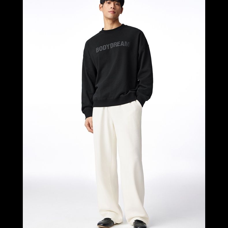 ストレートパンツ 洗練ワイドシルエットストレートスラックス