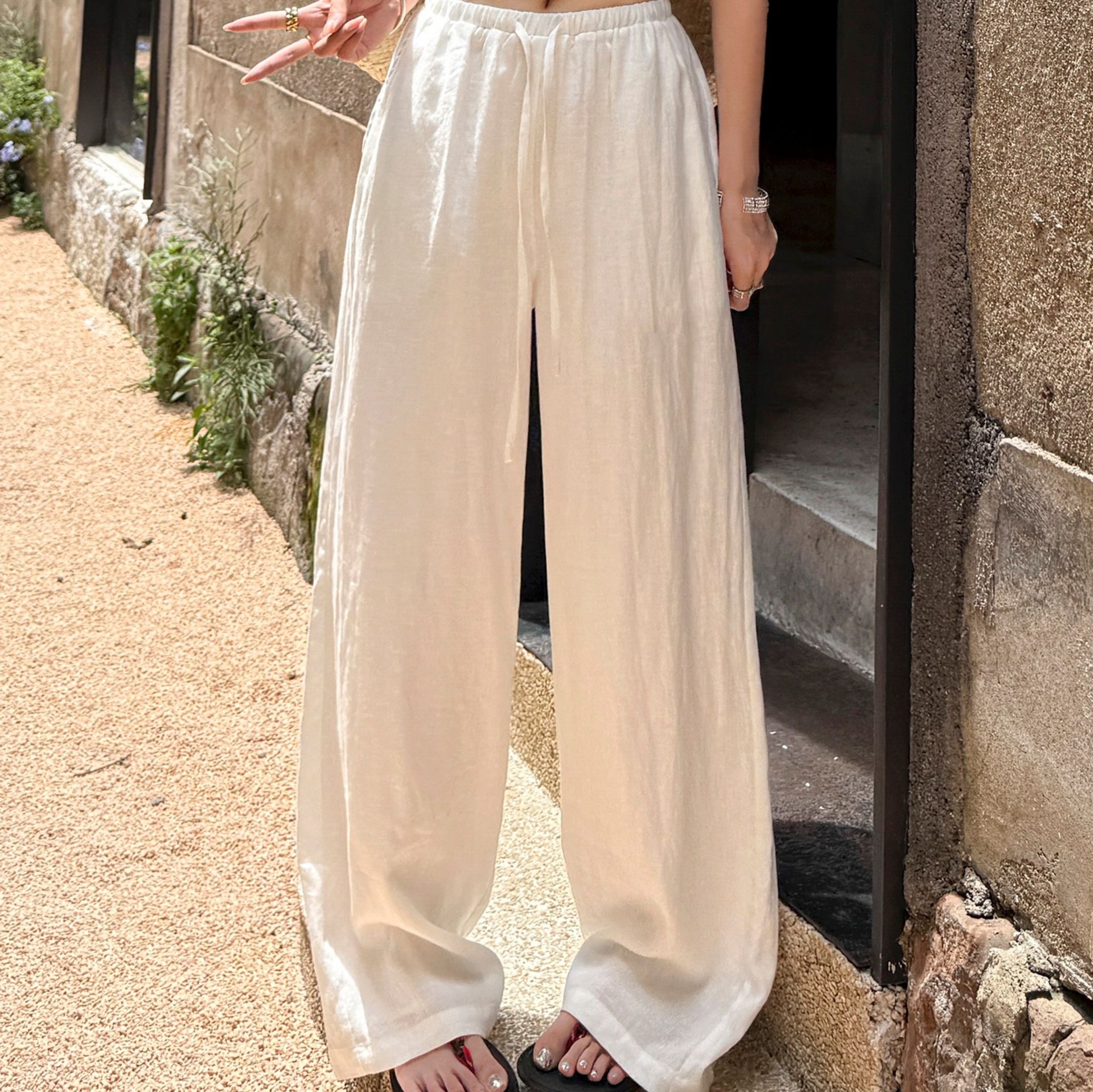 ストレートパンツ 風薫る麻混リラックススラックス