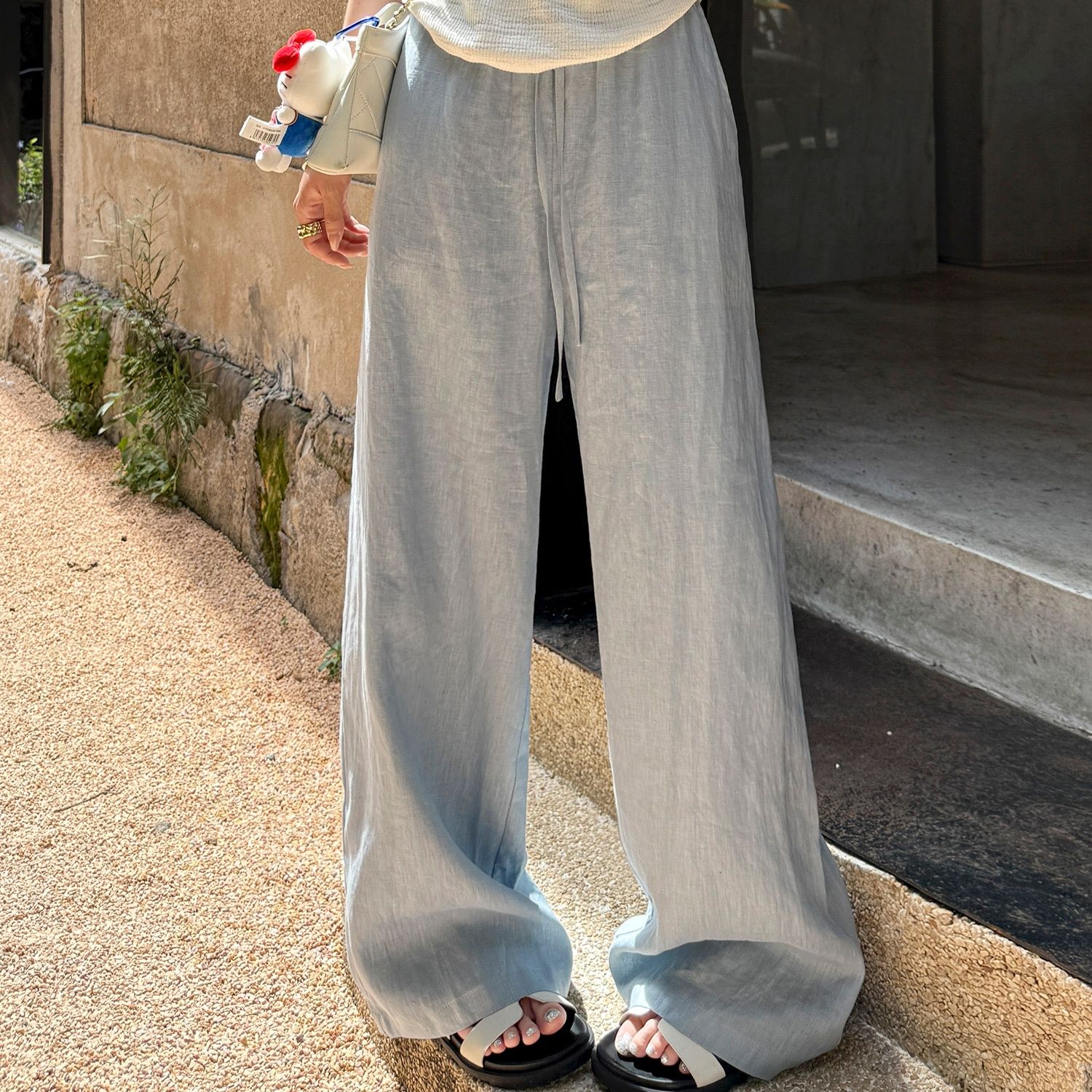 ストレートパンツ 風薫る麻混リラックススラックス