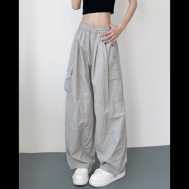 ストレートパンツ ゆったりポケット付きストレートパンツ