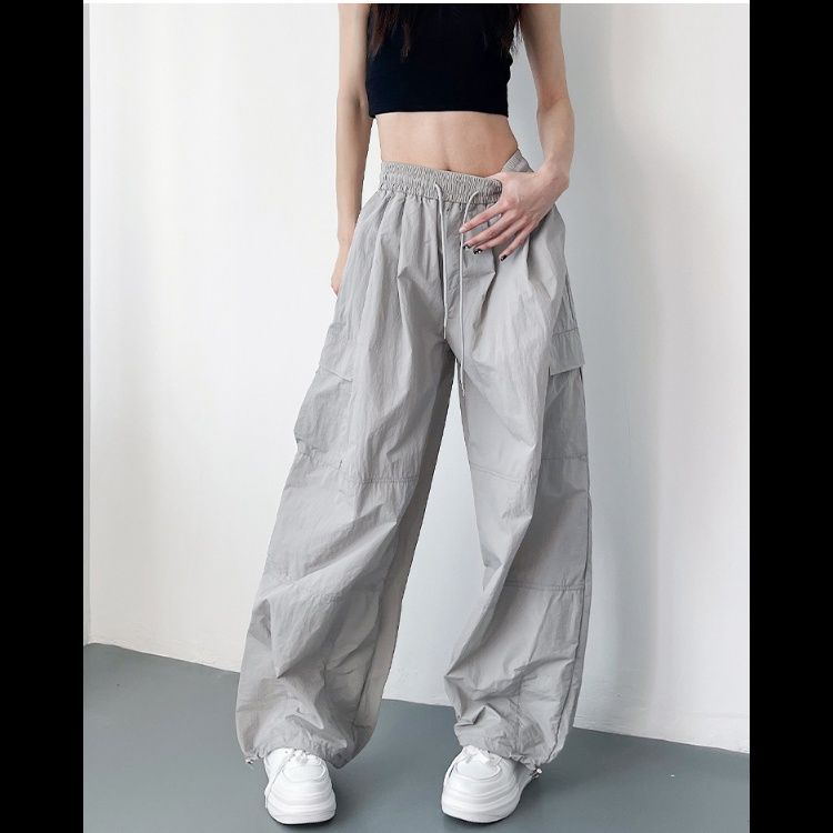 ストレートパンツ ゆったりポケット付きストレートパンツ