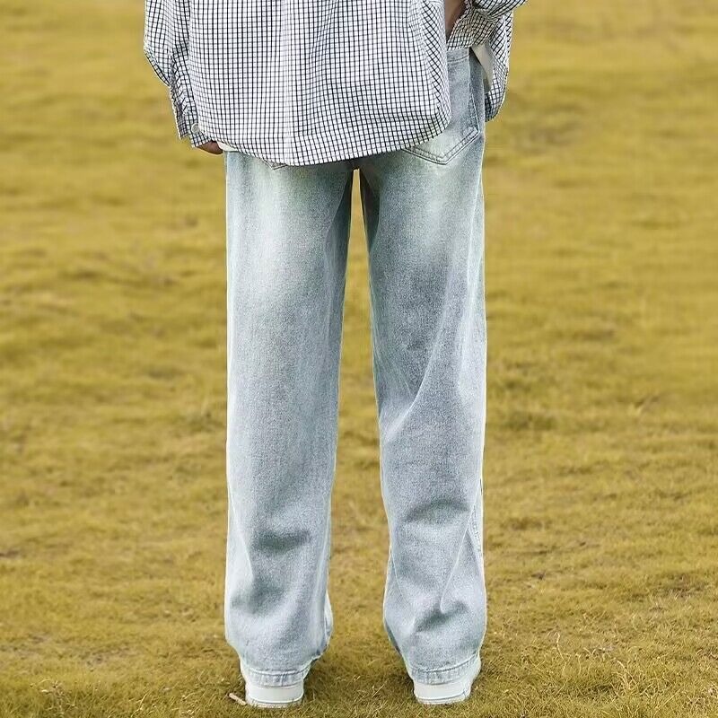 ストレートパンツ ゆったりシルエットデニム