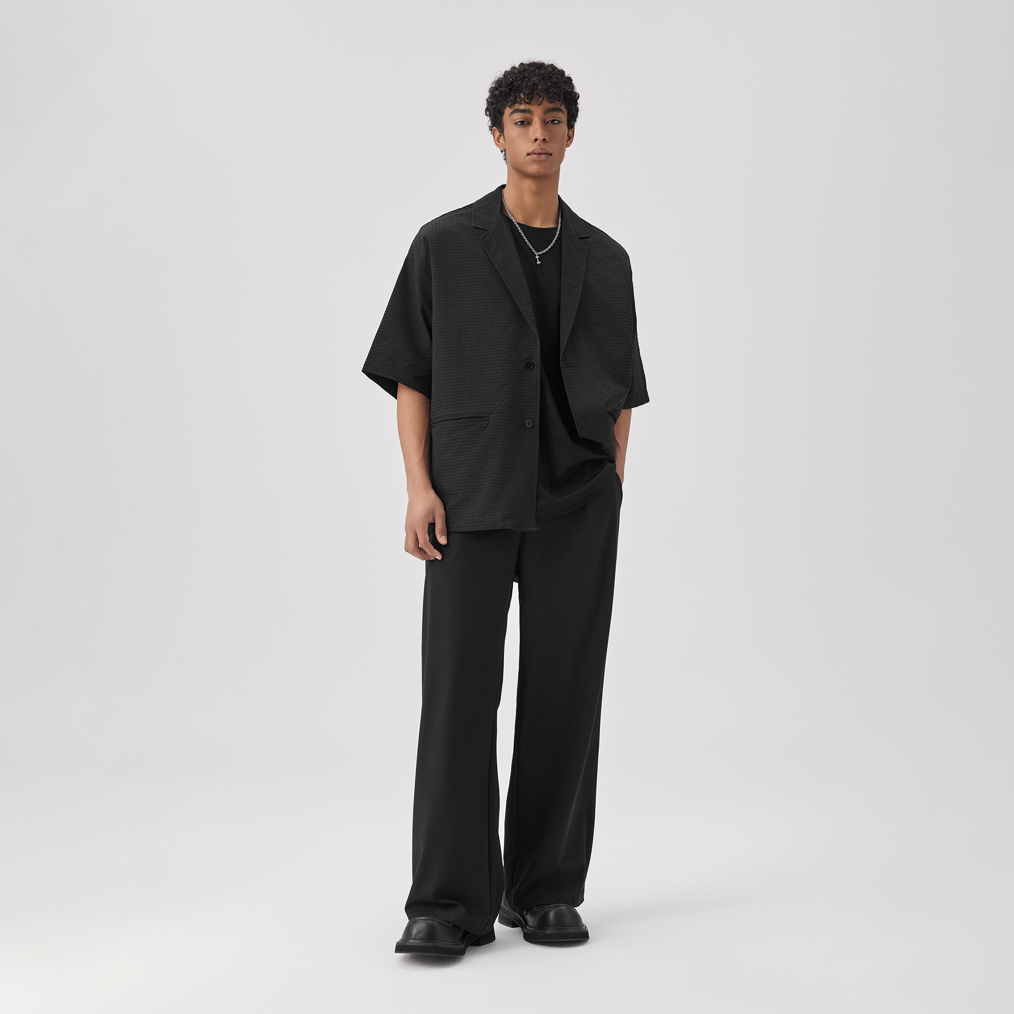 ストレートパンツ ゆったりシルエットワイドスラックス