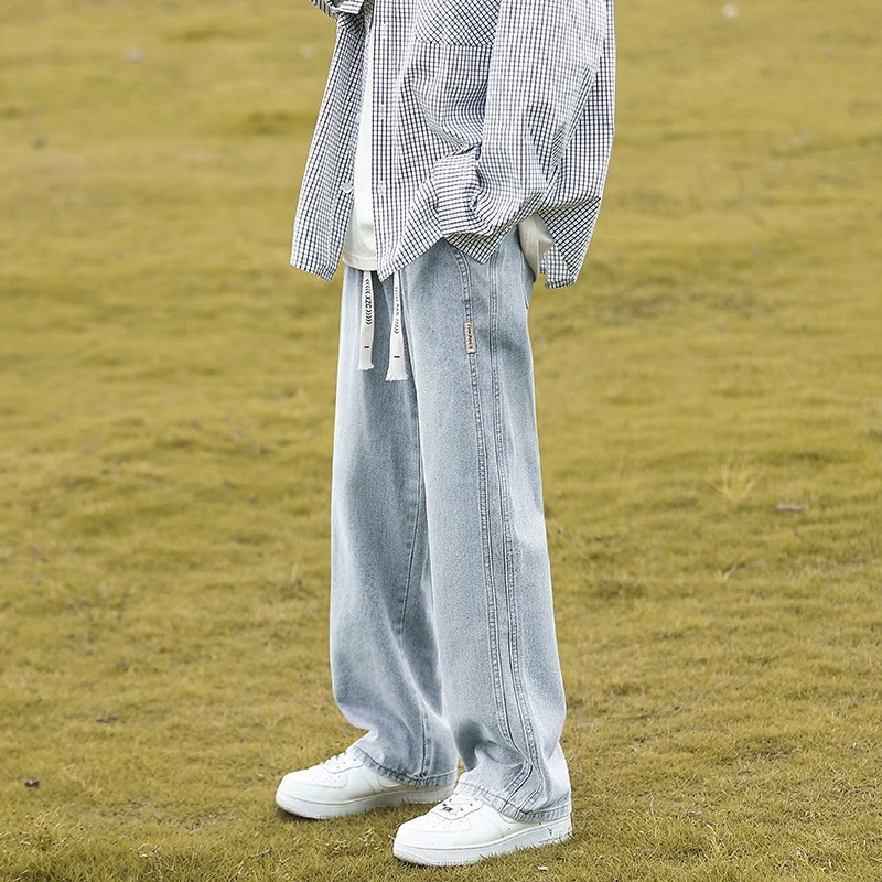 ストレートパンツ ゆったりシルエットデニム