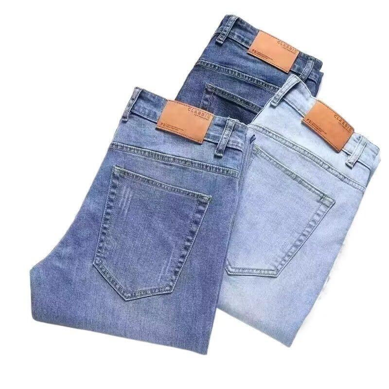 ストレートパンツ すっきりシルエットの定番デニム