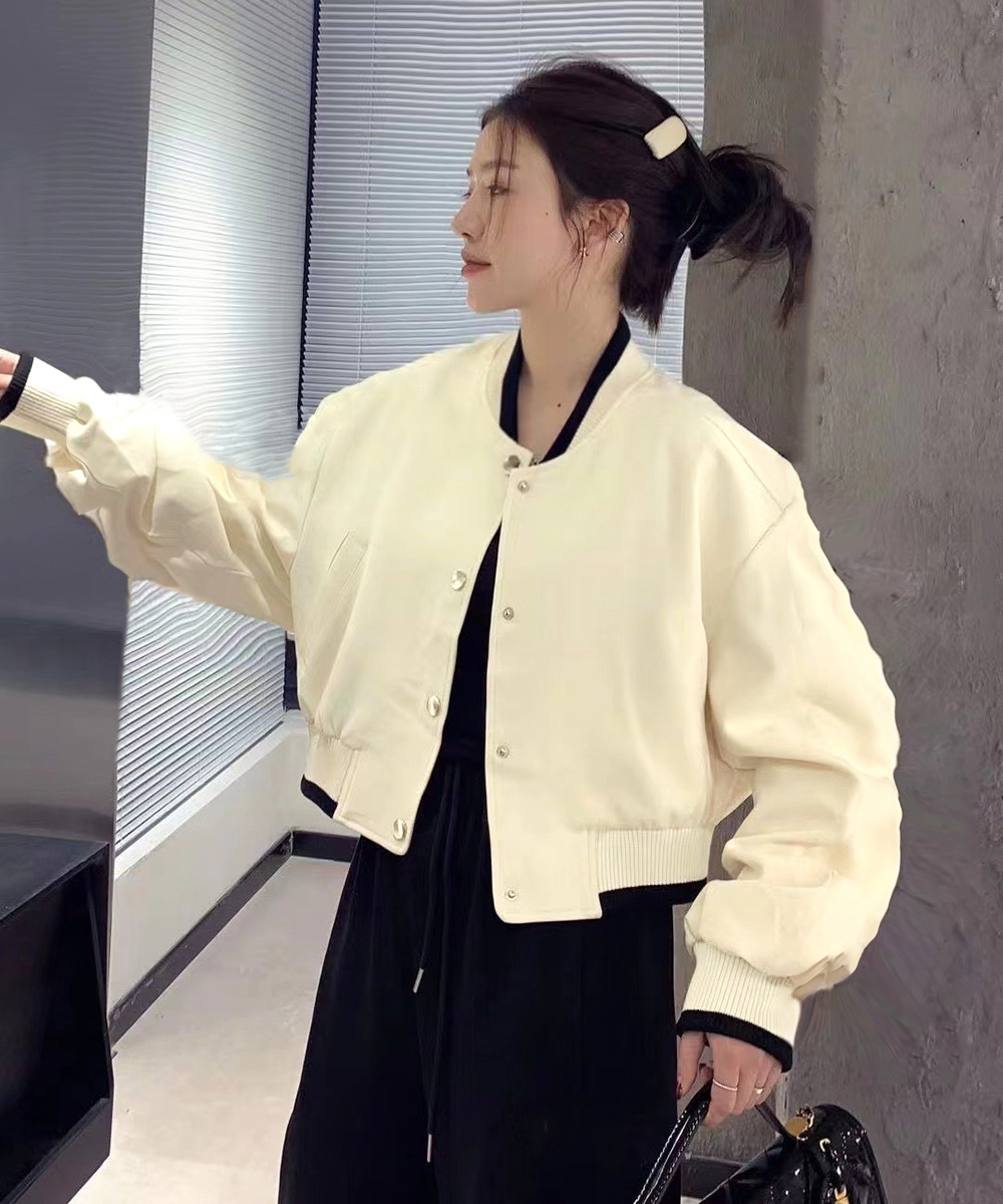 韓国風ショート丈スタジャン女性用軽量ブルゾン