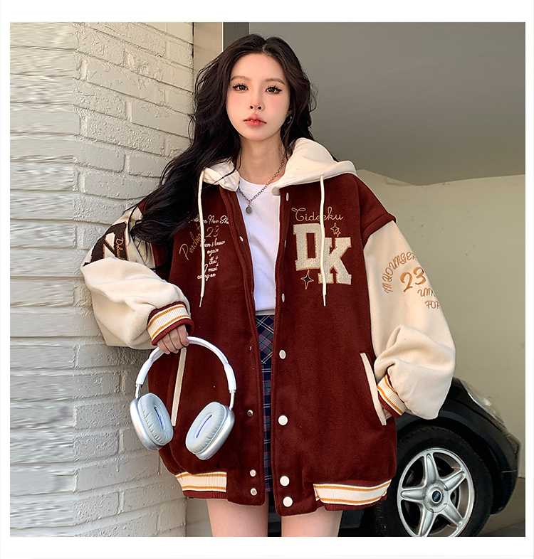 パーカー×スタジャンでダサい印象を脱却！今どきおしゃれコーデ10選