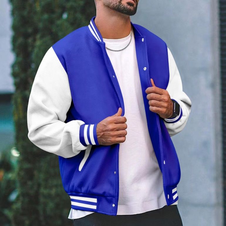 スタジャン 鮮やかな配色が映える本格派青スタジアムジャンパー