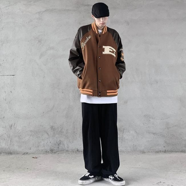 スタジャン 袖切替ワッペン付き茶色ベーススタジアムジャンパー