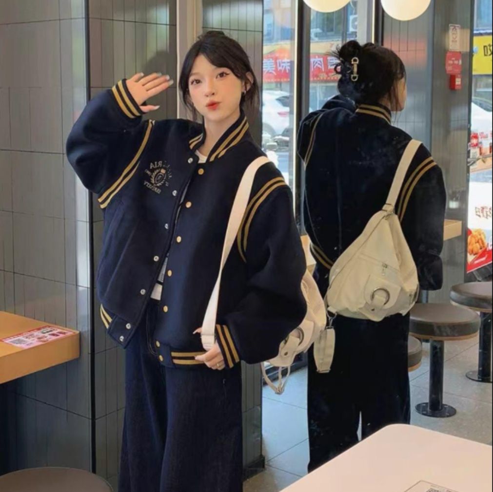 スタジャン 刺繍ロゴ入りゆったりシルエット袖ライン 青