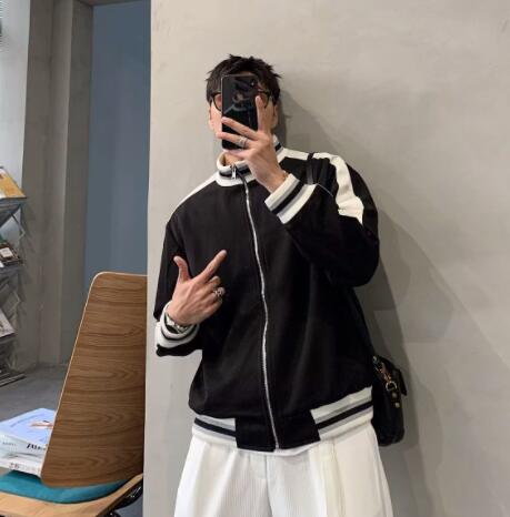 秋冬メンズ白地緑配色スタジャン上着