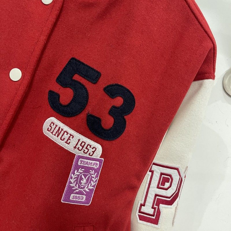 スタジャン赤 ナンバリングワッペン付きバイカラー