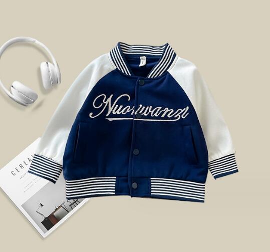 韓国風キッズスタジャン ピンクとブルー