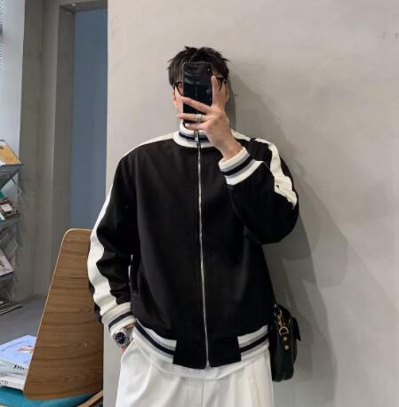 秋冬メンズ白地緑配色スタジャン上着