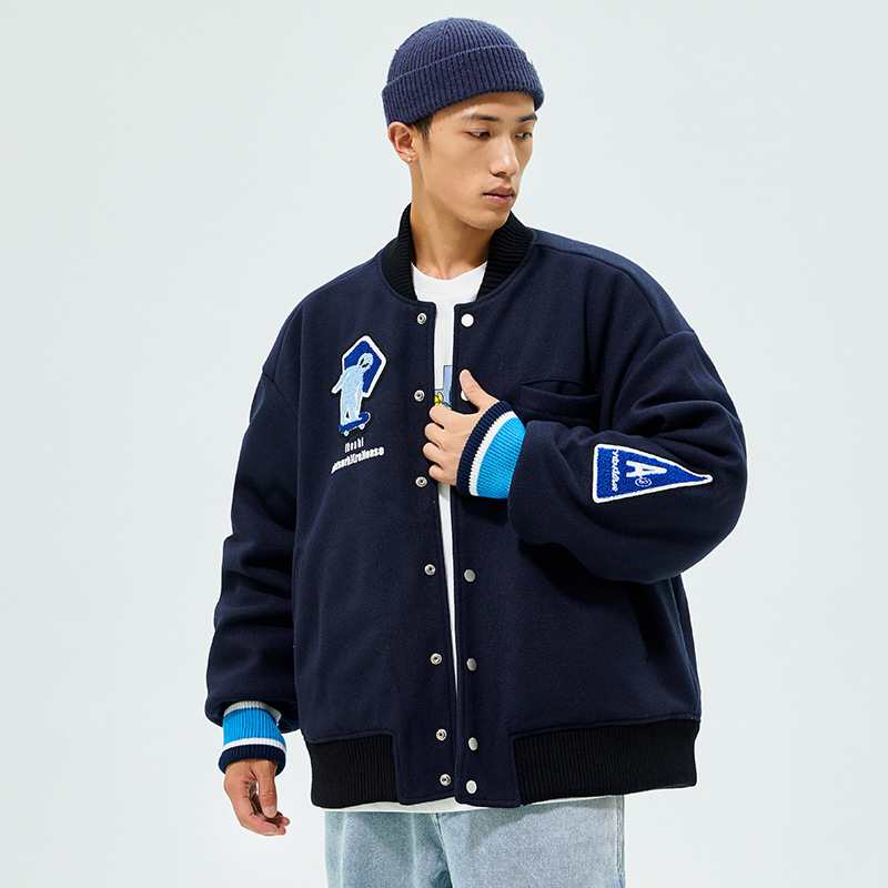 刺繍ワッペン付きスタジャン男女兼用ネイビー秋冬