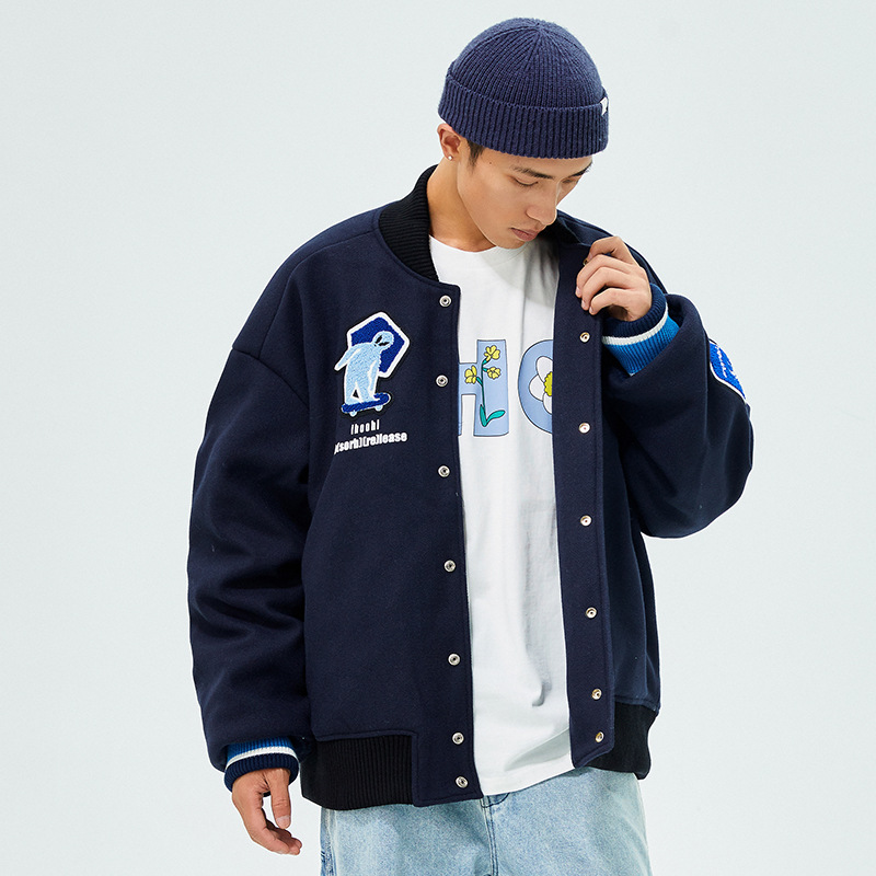 刺繍ワッペン付きスタジャン男女兼用ネイビー秋冬