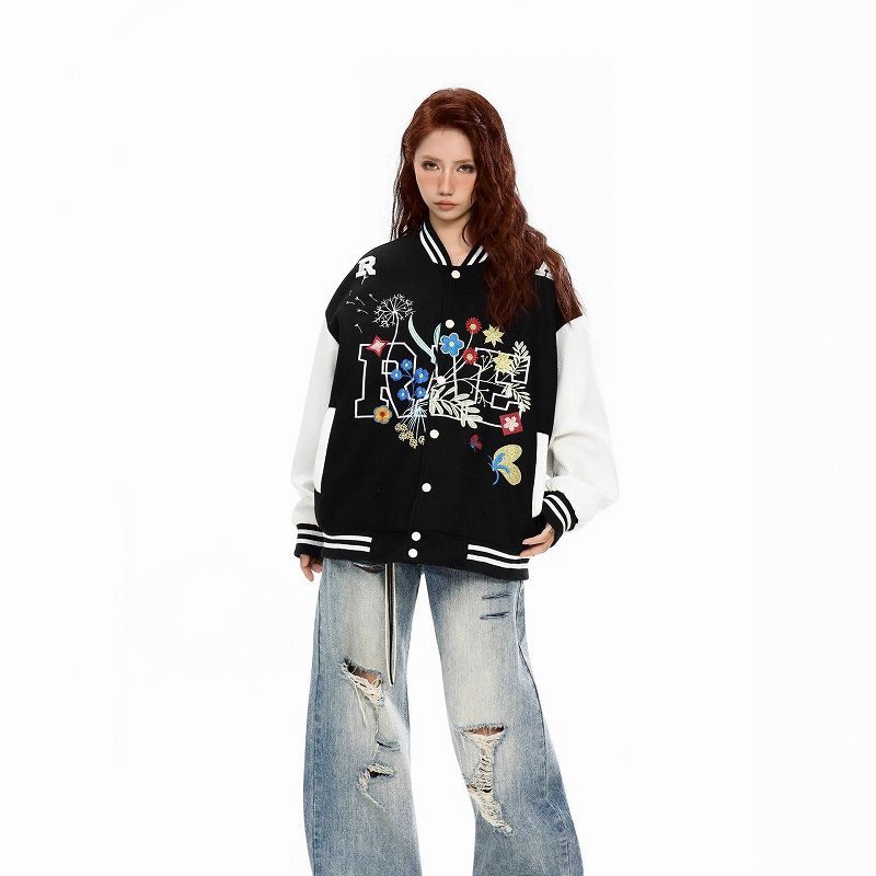 刺繍入りスタジャン男女兼用黒白配色新作