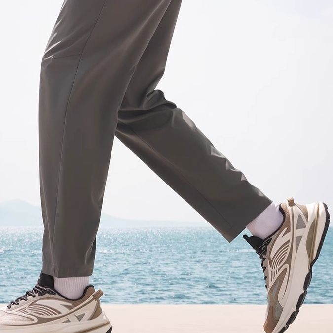 メンズスポーツウェア 快適歩行ストレートパンツ