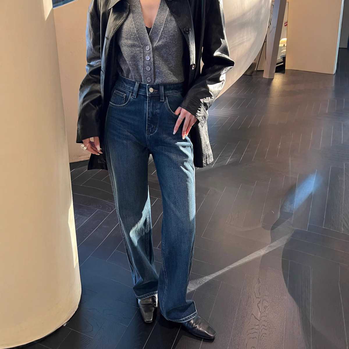 脚長効果抜群！ルーズストレートジーンズで叶えるトレンド感のある着こなし5選
