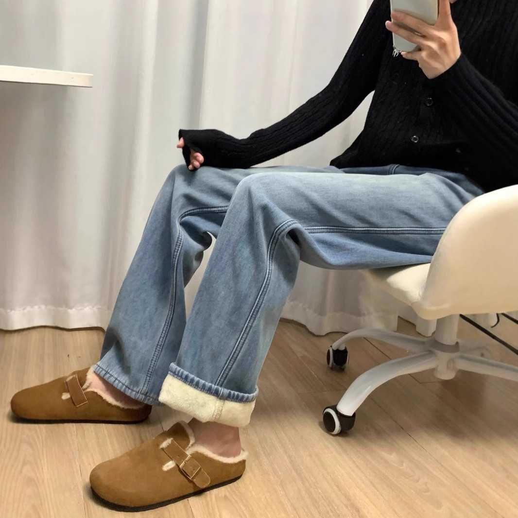 レディースストレートデニムパンツ10選!秋冬に使えるストレートジーンズでコーデを楽しもう