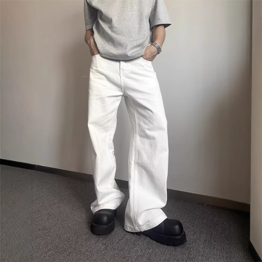 ゆったりストレートデニムパンツ