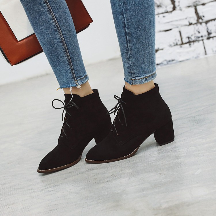 https://fulmo-img-server.com/stepchic/1684cb0b-c609-4f9e-8b80-f029beb4345b.jpg