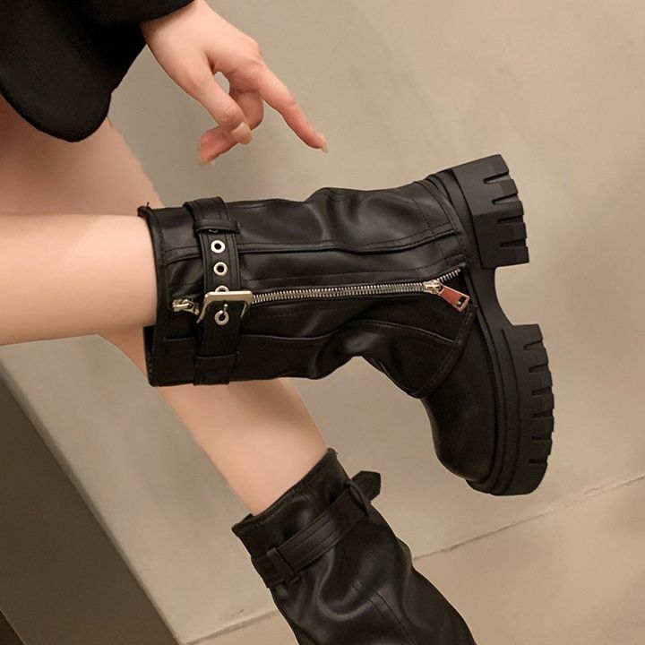 ショートブーツ 厚底ソール本革ベルト装飾ショートブーツ
