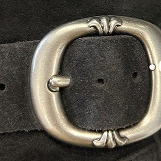 ショートブーツ 金属バックル付きサイドジップショートブーツ