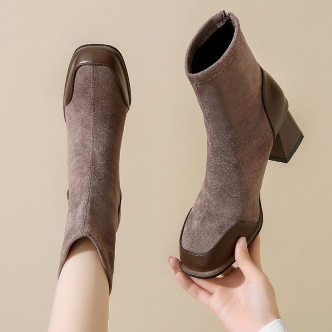 ショートブーツ 上品な太めヒール本革ショートブーツ