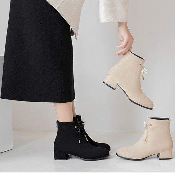 ショートブーツ 編み上げリボン付きレザーショートブーツ