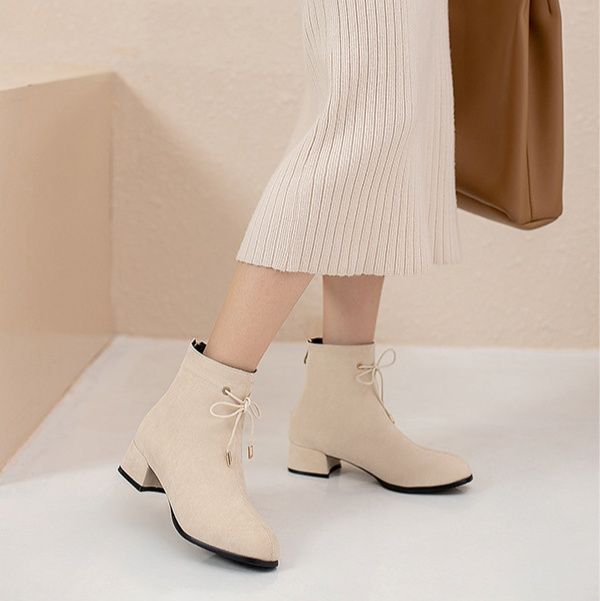ショートブーツ 編み上げリボン付きレザーショートブーツ