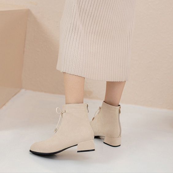 ショートブーツ 編み上げリボン付きレザーショートブーツ