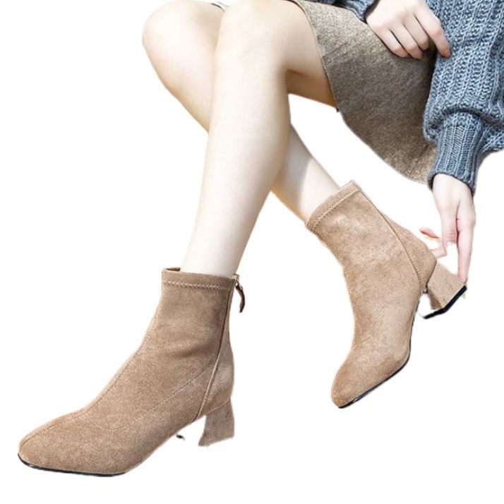 ショートブーツ 上品な太めヒール本革ショートブーツ